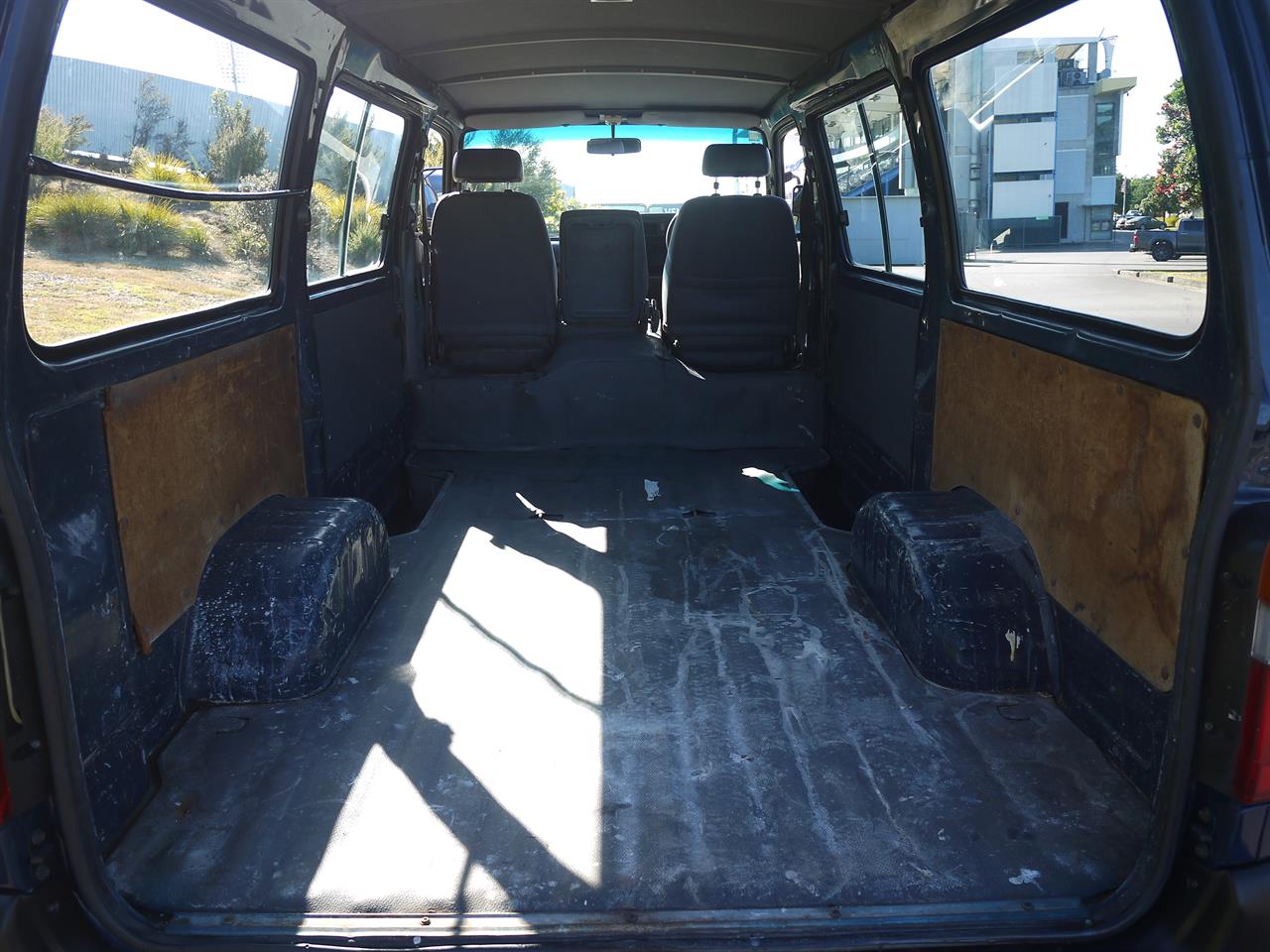 2000 Toyota Hiace