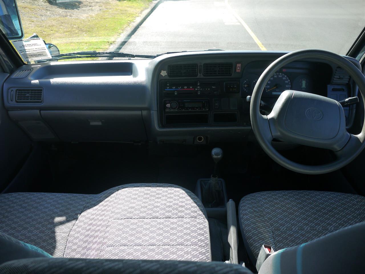 2000 Toyota Hiace