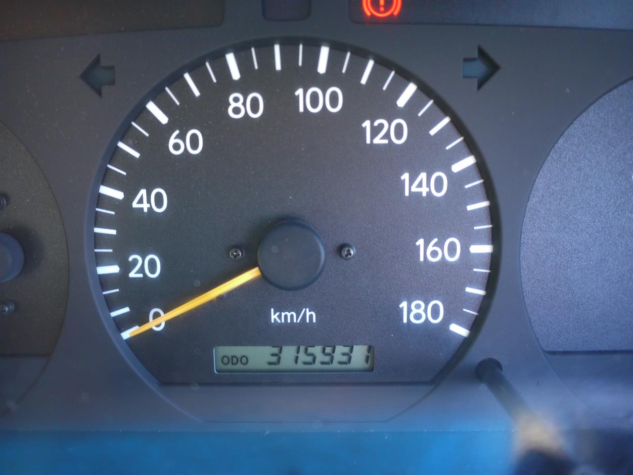 2000 Toyota Hiace