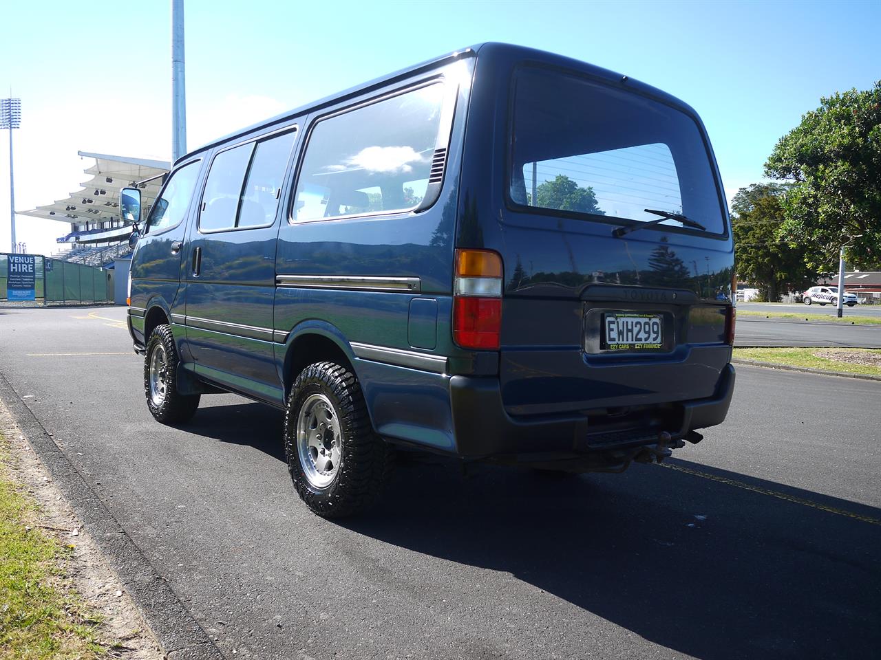 2000 Toyota Hiace