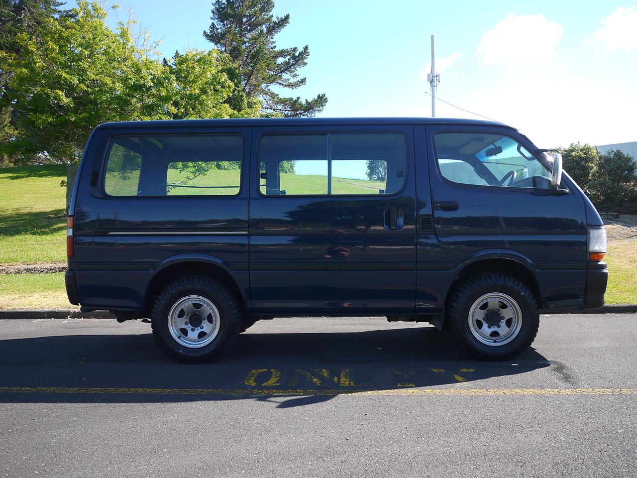 2000 Toyota Hiace