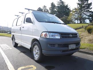 2000 Toyota Hiace - Thumbnail