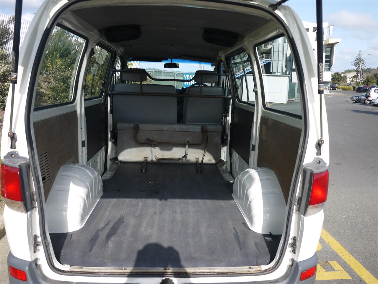 2000 Toyota Hiace