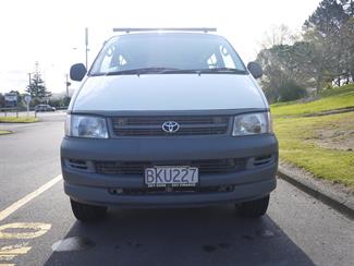 2000 Toyota Hiace - Thumbnail