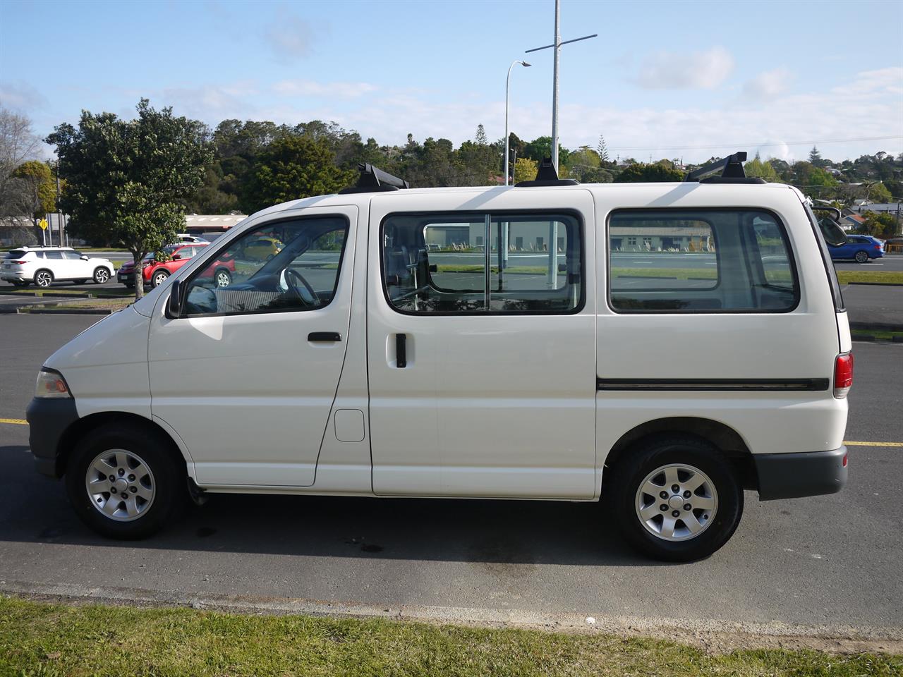 2000 Toyota Hiace