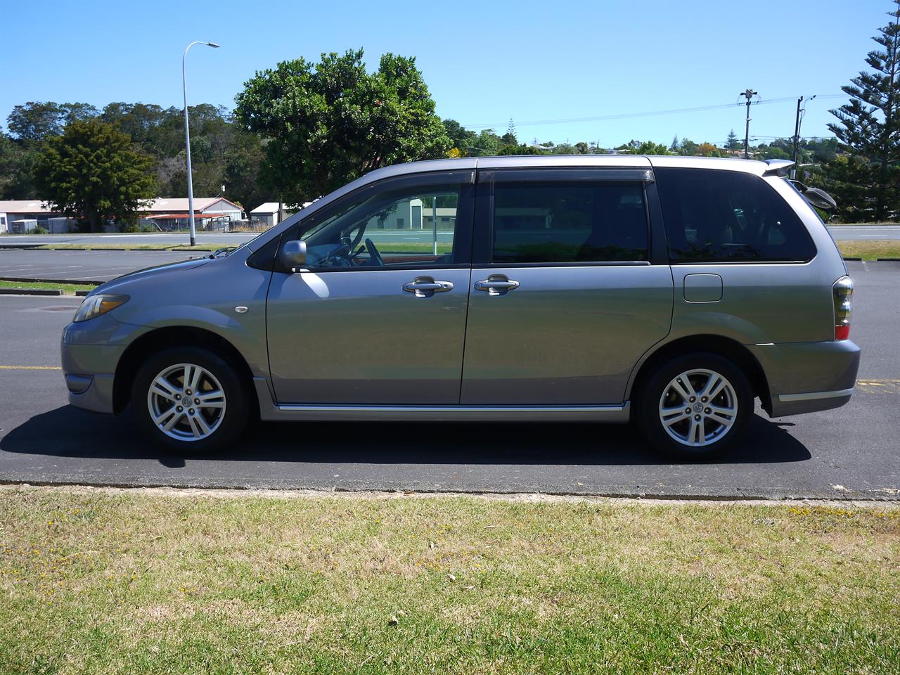 2006 Mazda MPV