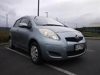 2010 Toyota Vitz - Thumbnail