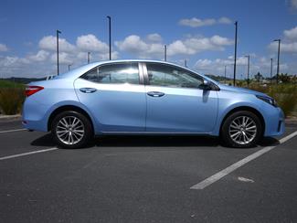 2016 Toyota Corolla - Thumbnail