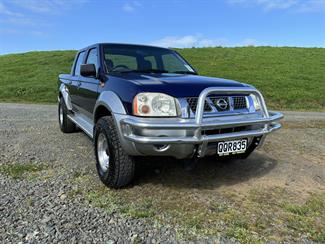 2002 Nissan Navara - Thumbnail