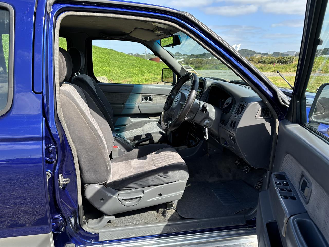 2002 Nissan Navara