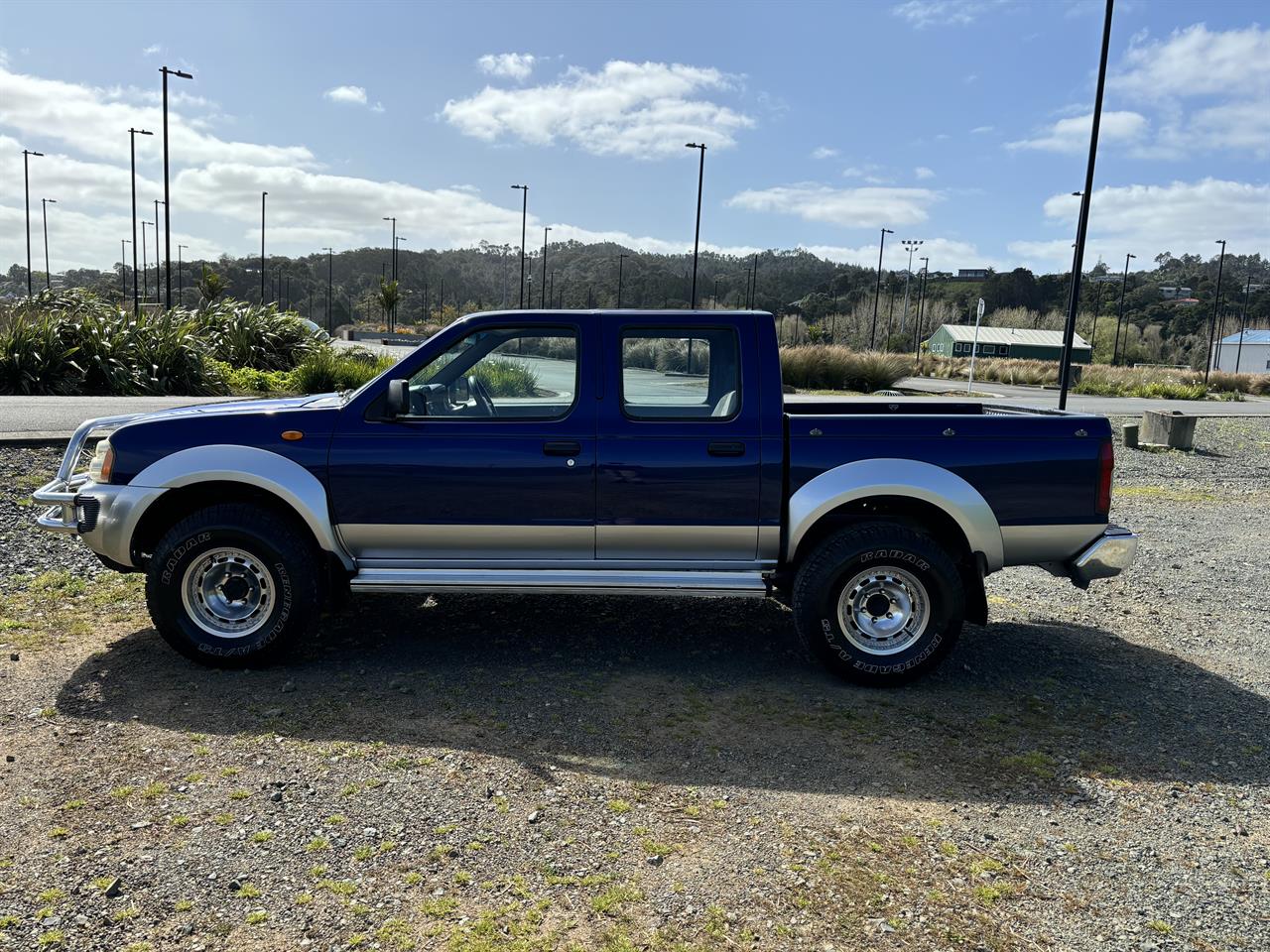 2002 Nissan Navara