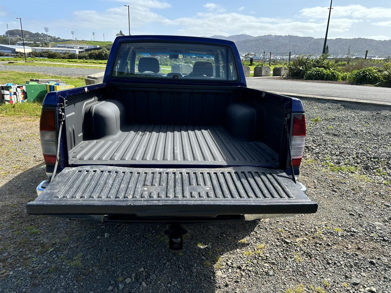 2002 Nissan Navara