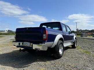 2002 Nissan Navara - Thumbnail