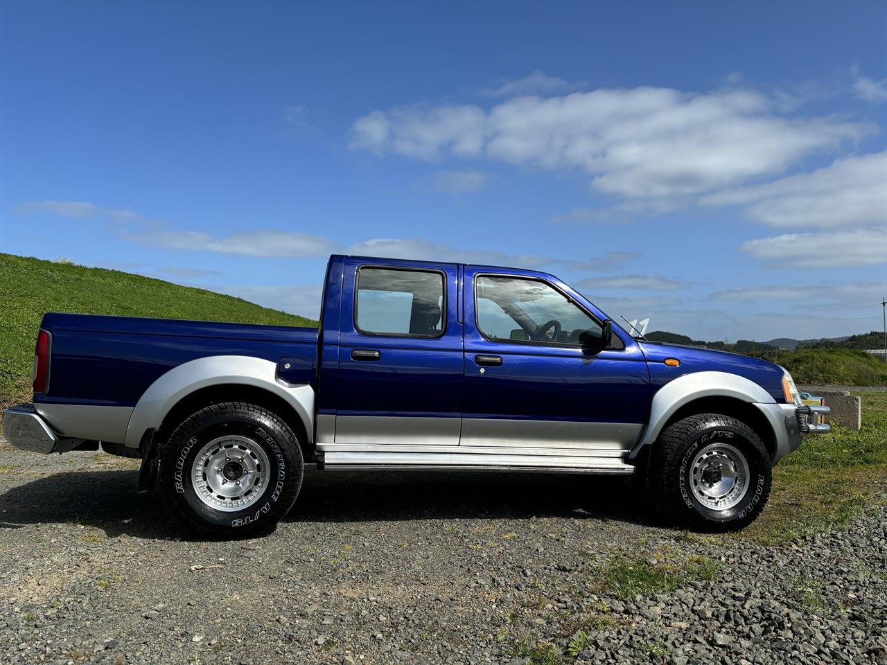 2002 Nissan Navara