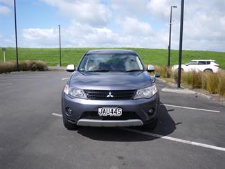 2006 Mitsubishi Outlander - Thumbnail